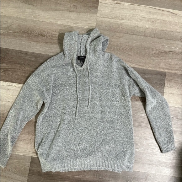 Forever 21 Heather Gray Men's Sweater - Picture 1 of 3
